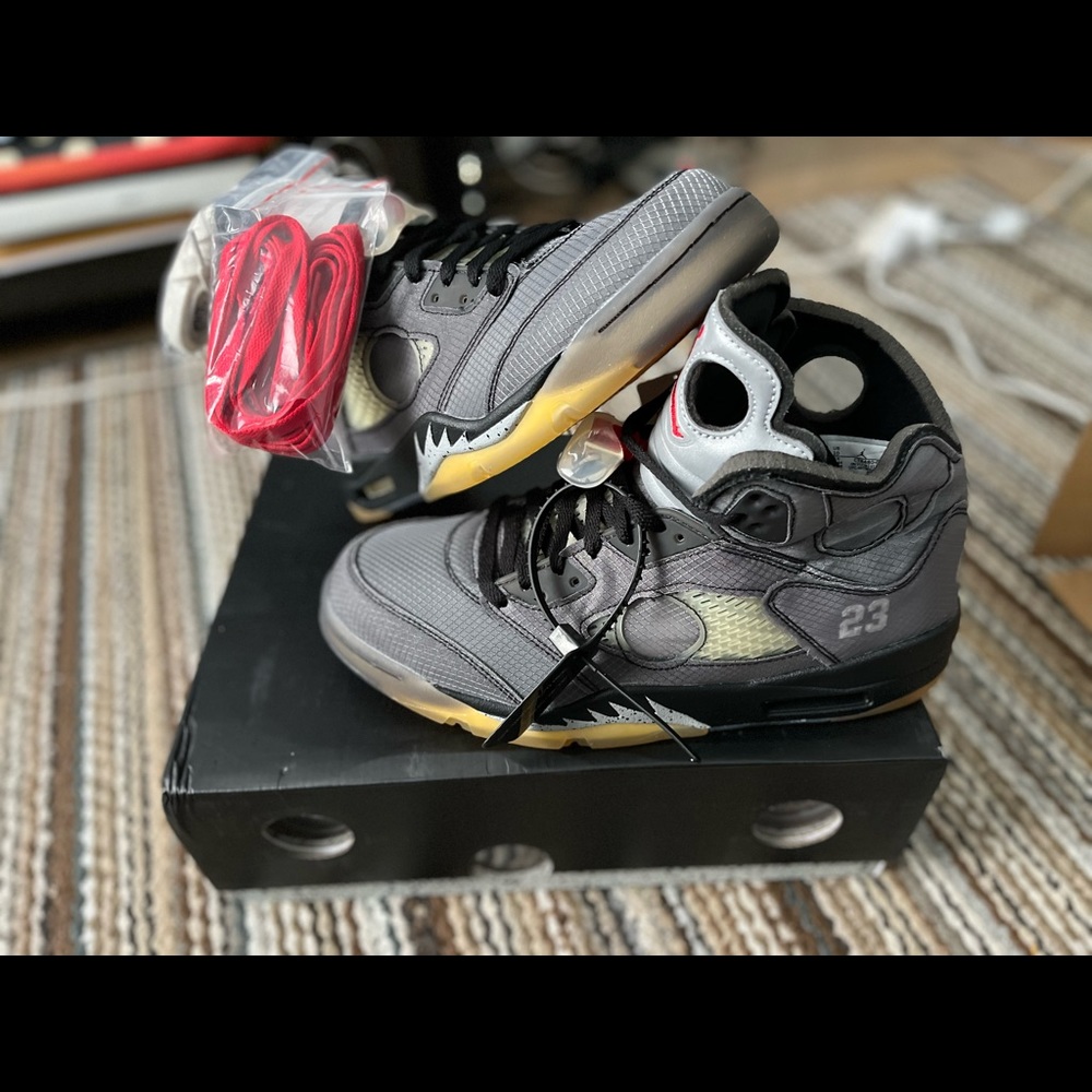 Off white Air Jordan 5 - Picture 3 of 11